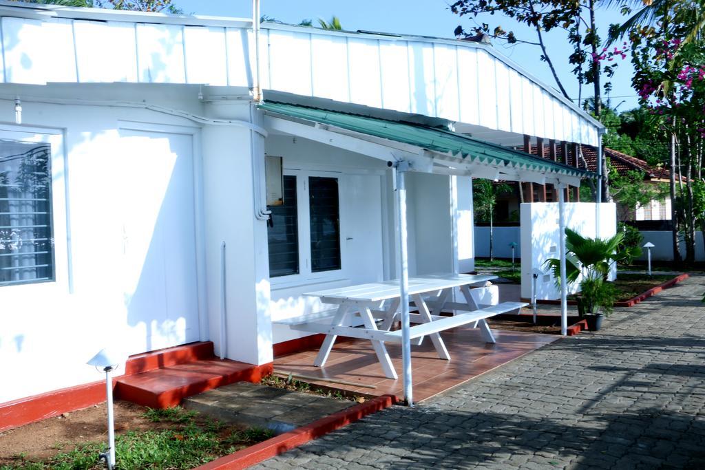 Hotel Orr'S Hill House Trincomalee Exterior foto