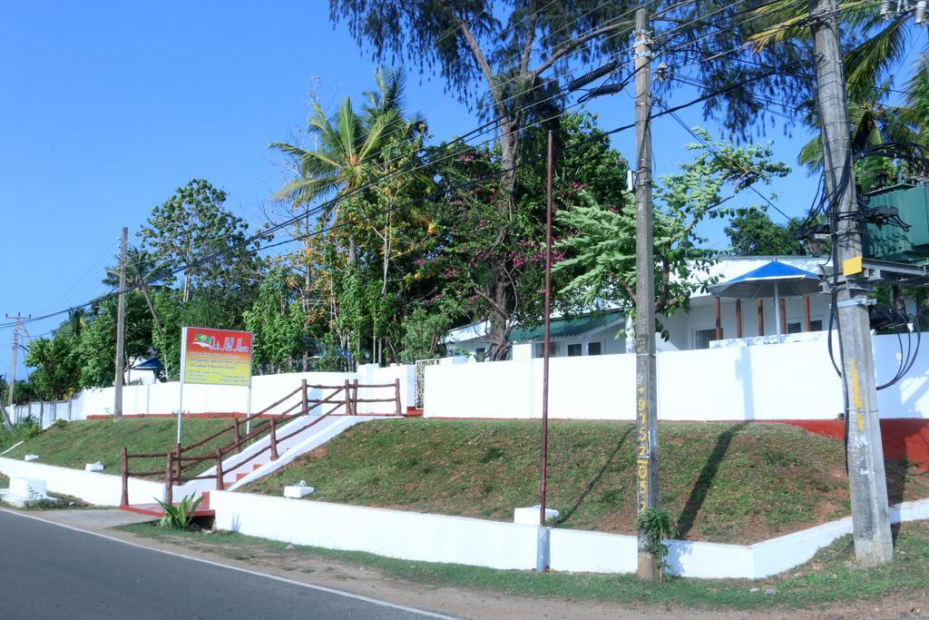 Hotel Orr'S Hill House Trincomalee Exterior foto